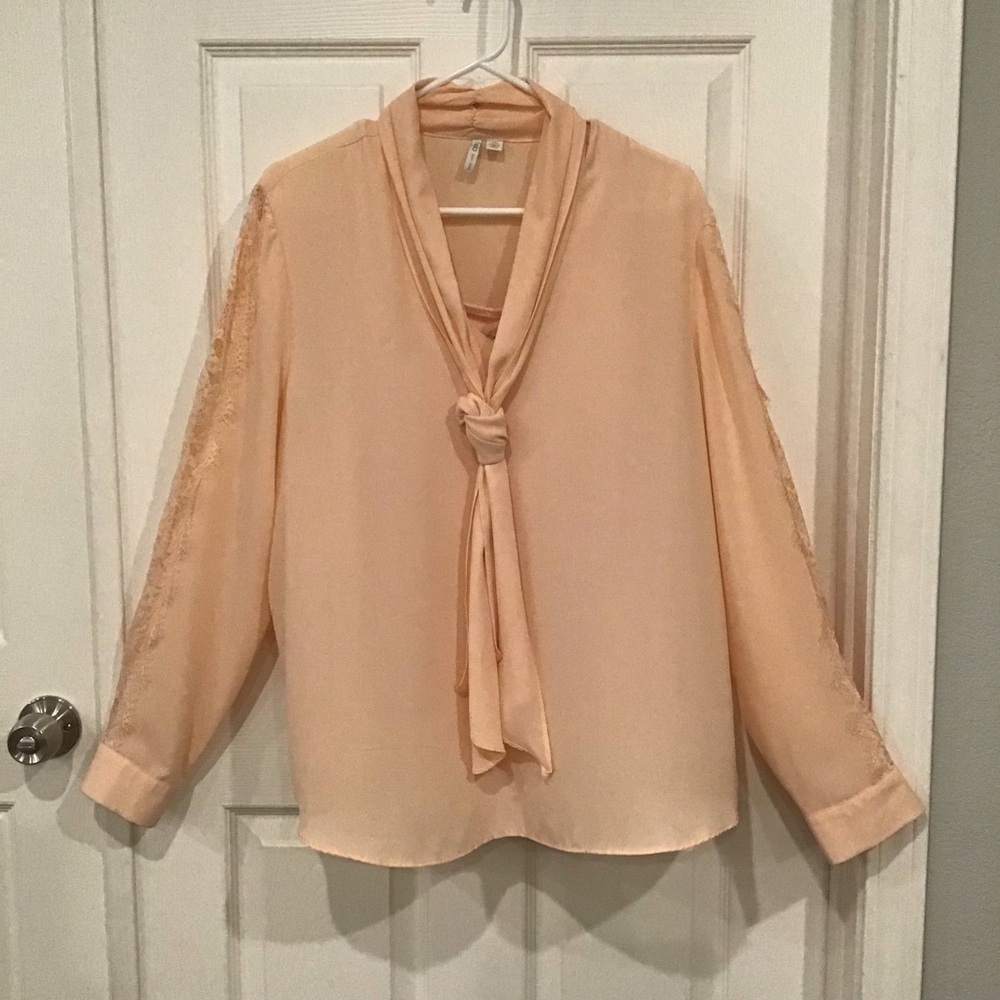 Elegant peach long sleeve blouse with lace detail, size XL